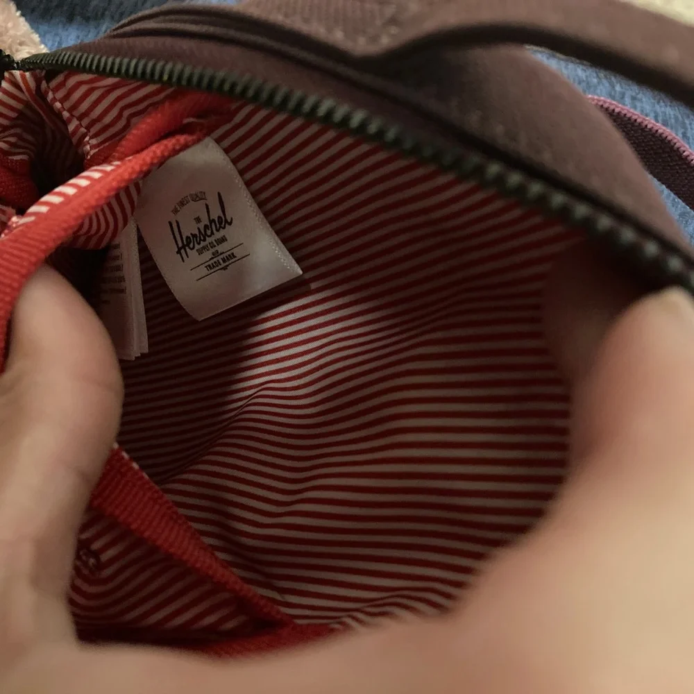 Herschel Supply Company authentic mini